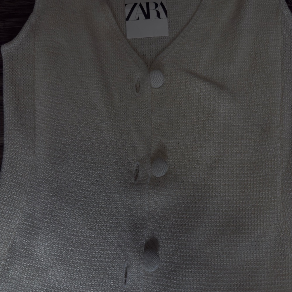 Zara Cream Textured Button Tank Top - Picture 3 of 4